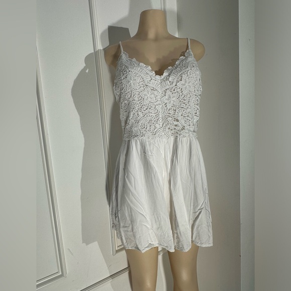 Guess Pants - Guess Women's Cream and White Playsuit-romper Size M